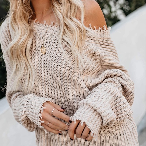 Boho Vintage Frayed Hem Off-shoulder Sweater - Picture 6 of 10